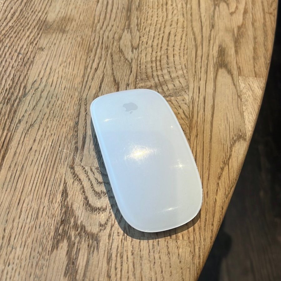 Apple Magic Mouse 2