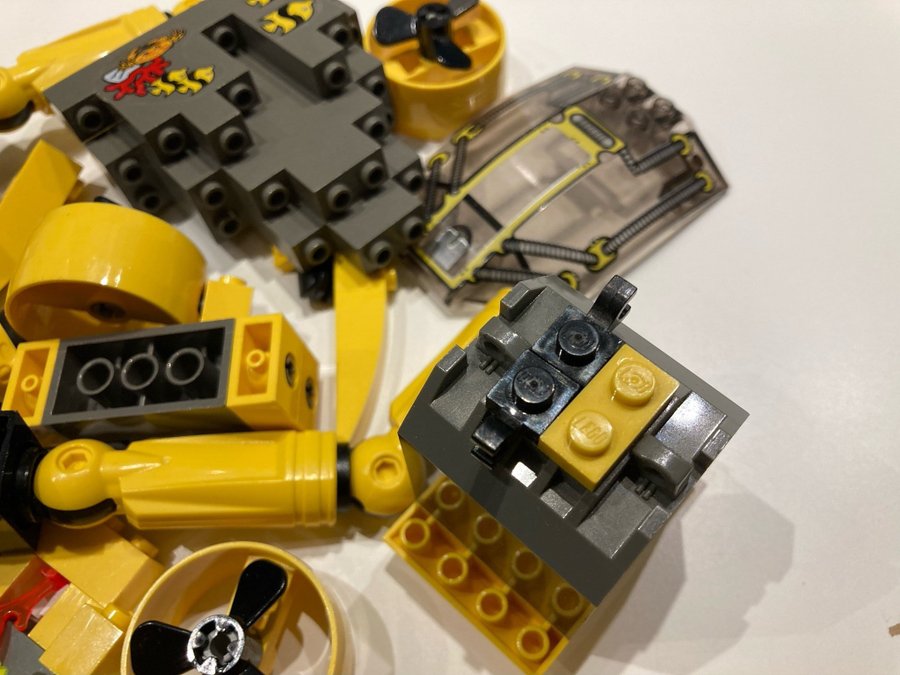 Lego - Delar till ubåt och dykare mm