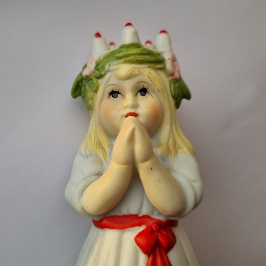 Lucia figurin Knallegården luciakrona ljus Design EB porslin