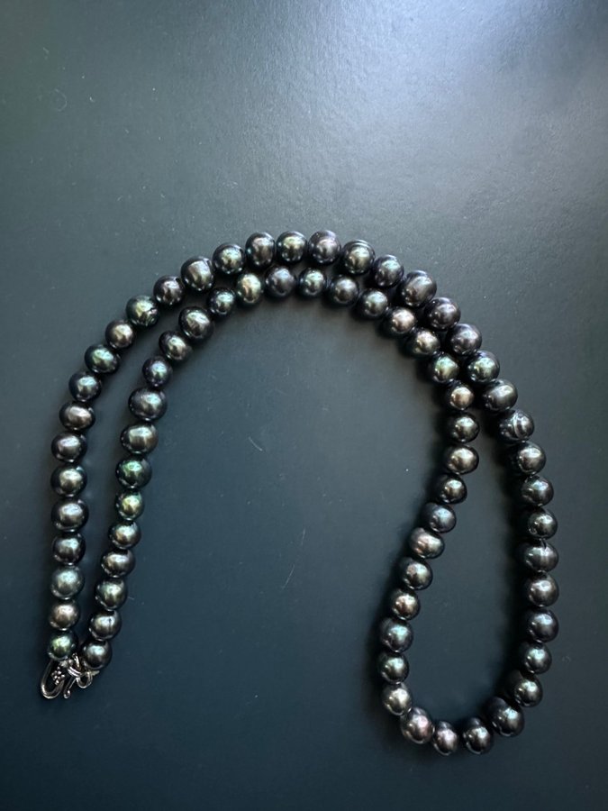 Freshwater pearl necklace 54 cm