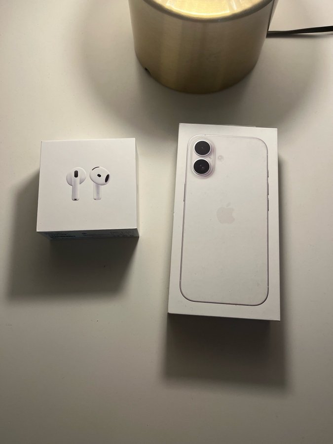 iPhone 16  AirPods 4