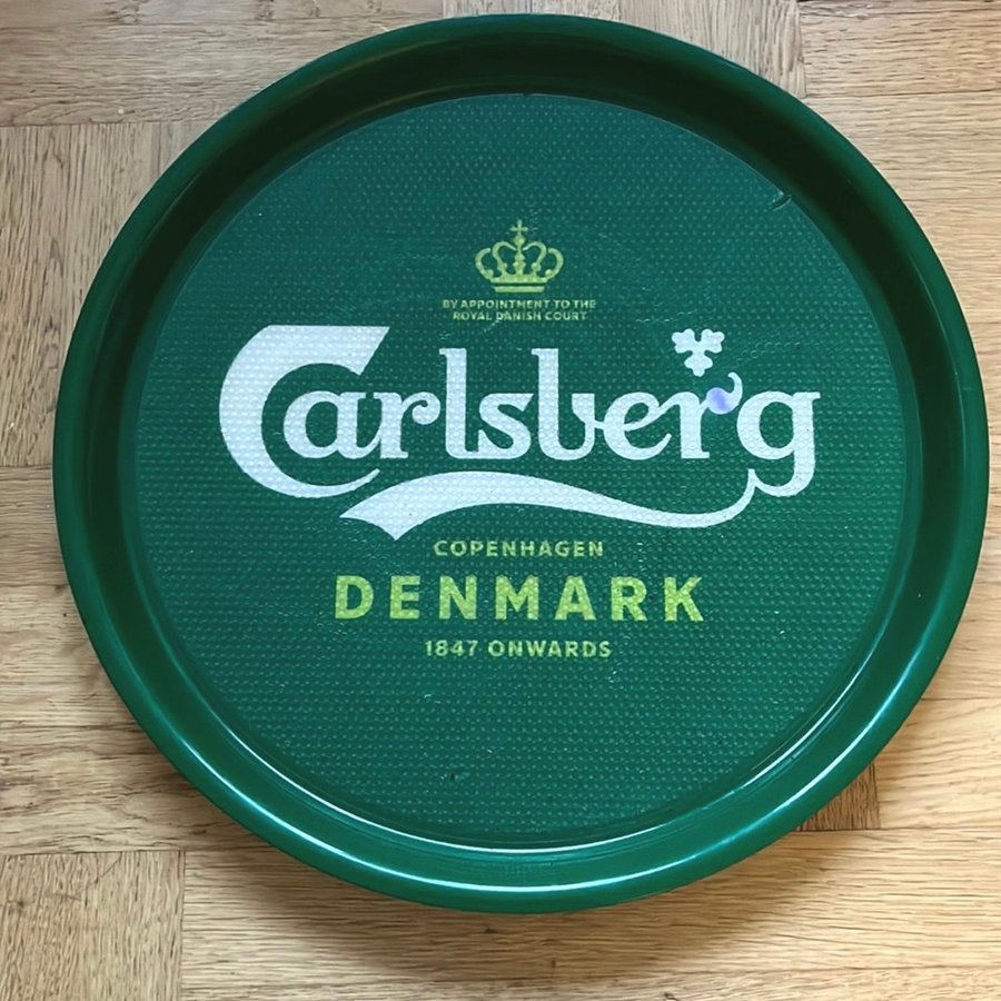 Carlsberg bricka i plast med halkmatta