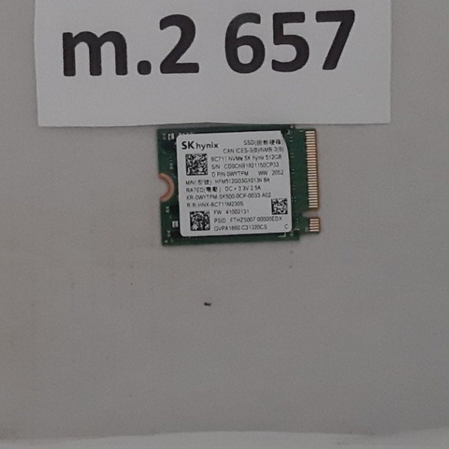 SSD m2  512GB  NVMe  märke: SK Hynix  formfaktor 2230