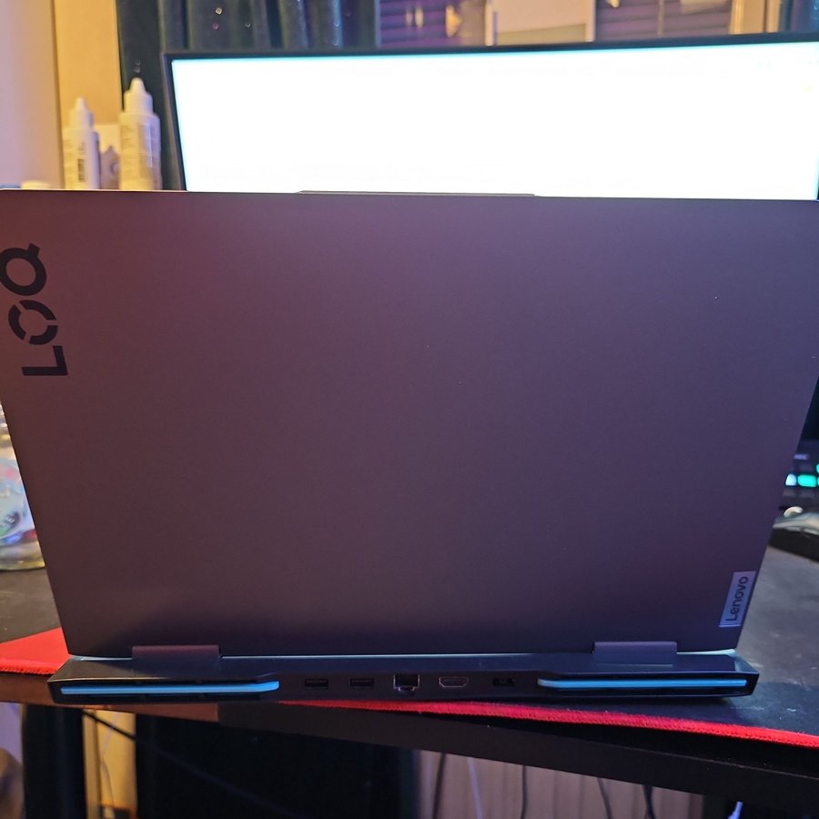 Lenovo LOQ 15