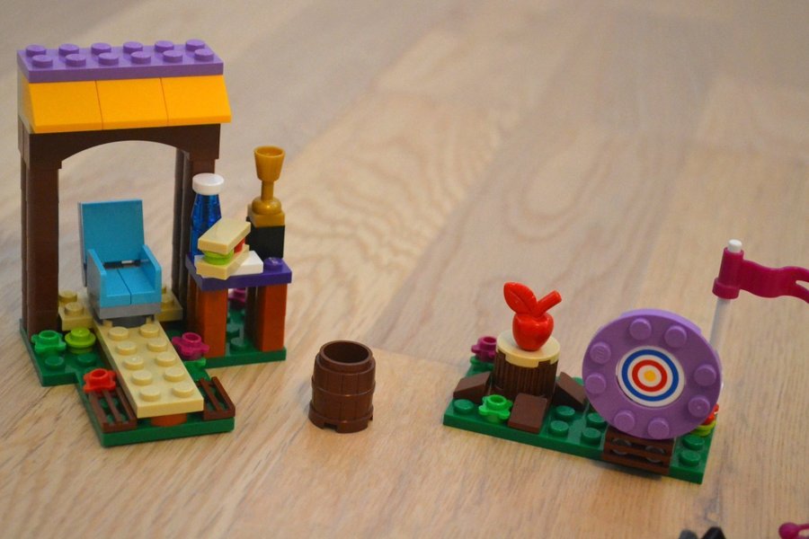 LEGO Friends 41120 Äventyrslägret – bågskytte, igelkott, armborst, skjutbana, tä