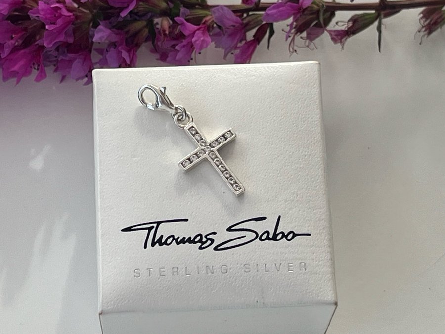 Thomas Sabo Kors med zirkoniastenar berlock i silver S925