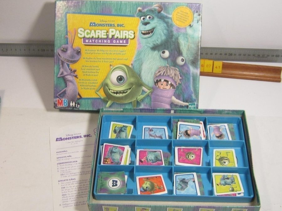 Disney Pixar Monsters Inc Domino, MB 2001, Komplett i Mycket fint skick