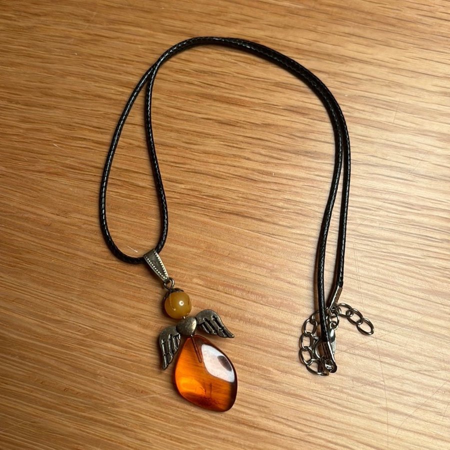 Bärnsten halsband ängel