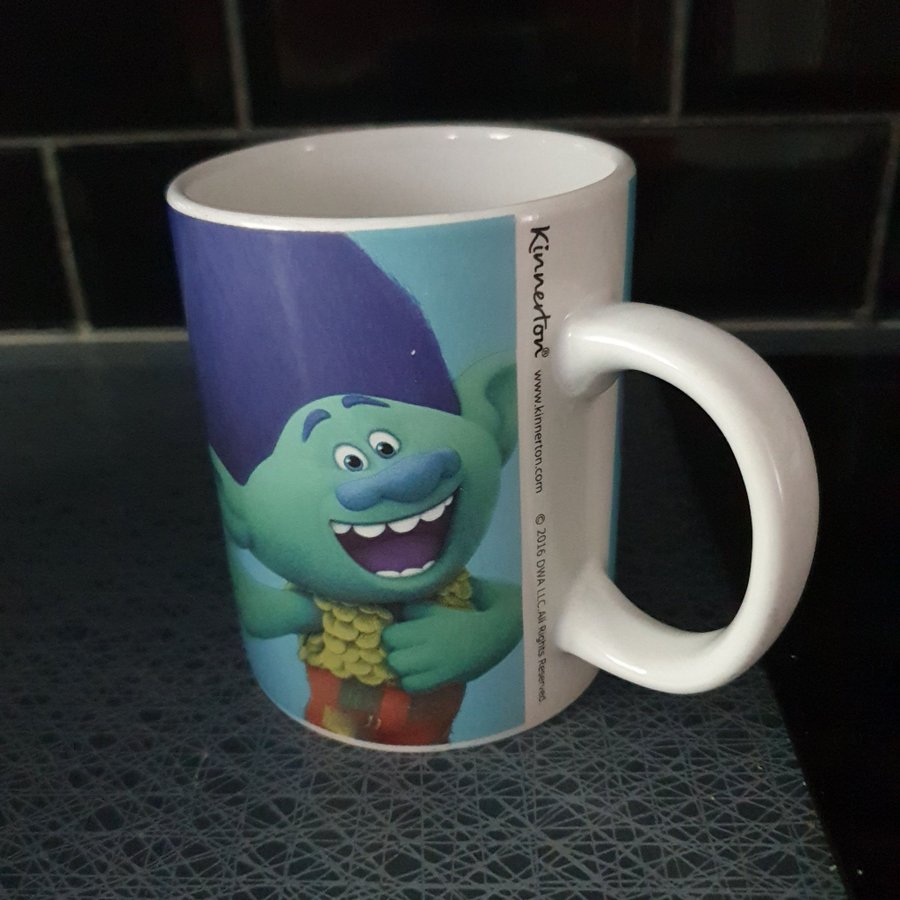 Kinnerton mugg motiv Trolls