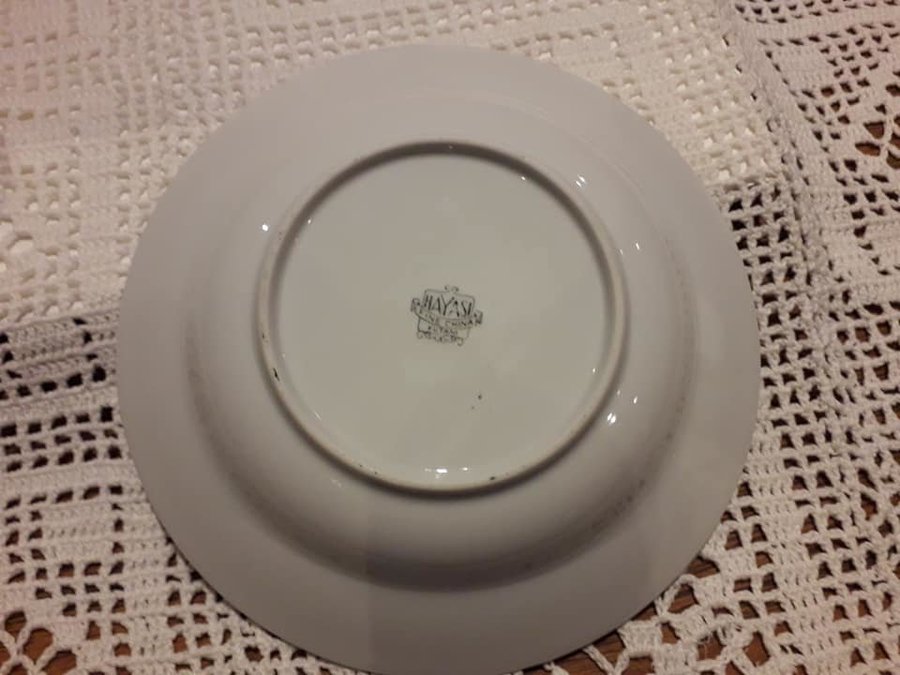 Mycket Tjusig sopptallrik från HAYASI FINE CHINA KUTANI