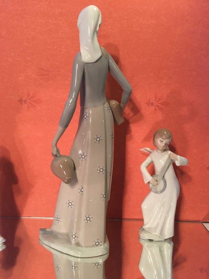 LLADRO Nao Spanienen stor Figurin Porslin  1970-tal