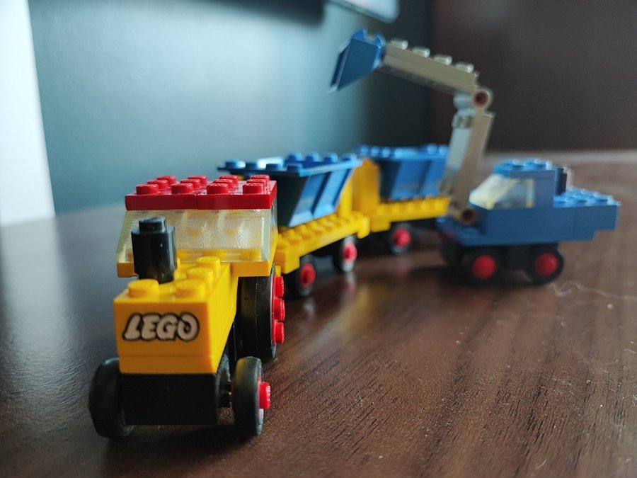 LEGO Diggers and Tippers Legoland set 686