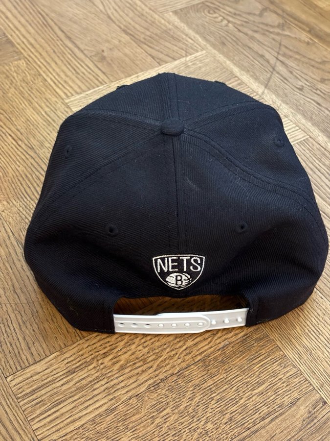 New Era Brooklyn Nets svart keps