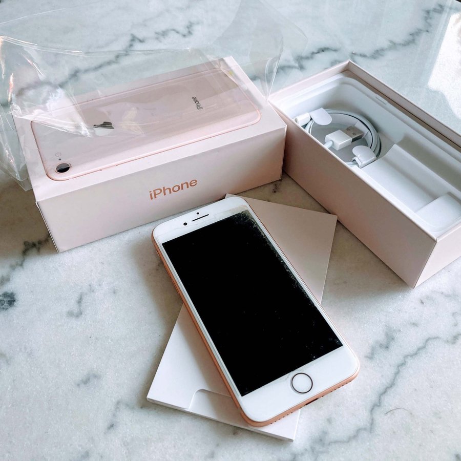 iPhone 8 Rose Gold 64 GB Battery Health 95% As good as New incl Box