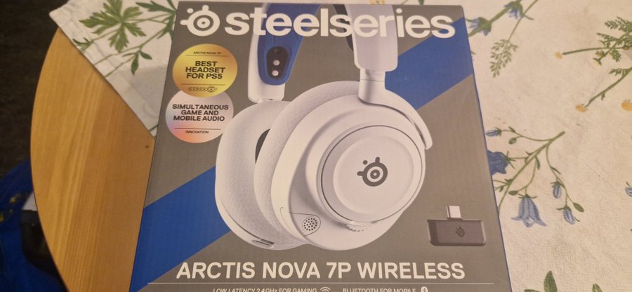 SteelSeries Arctis Nova 7P Wireless helt ny