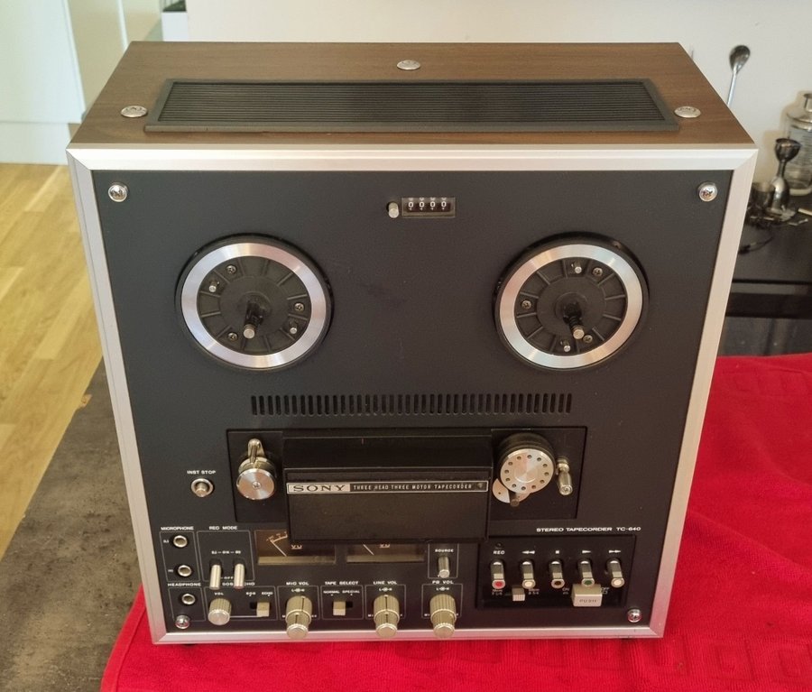 Sony TC-640 Reel to Reel (1972)