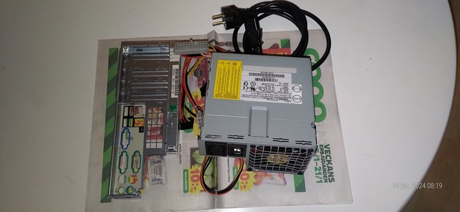 Elaggregat/Power Fujitsu S26113-E512-V50 250 W 24 Spinn!