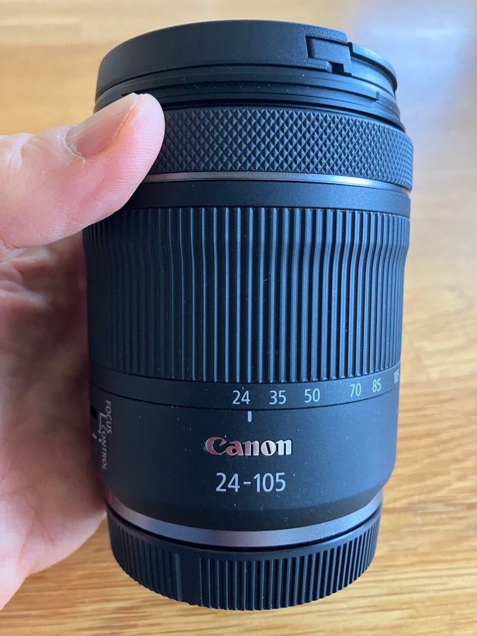 Canon RF 24-105mm F4-7.1 IS STM zoom lens, almost like new