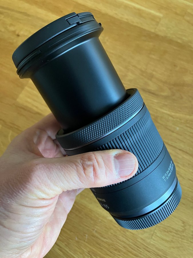 Canon RF 24-105mm F4-7.1 IS STM zoom lens, almost like new