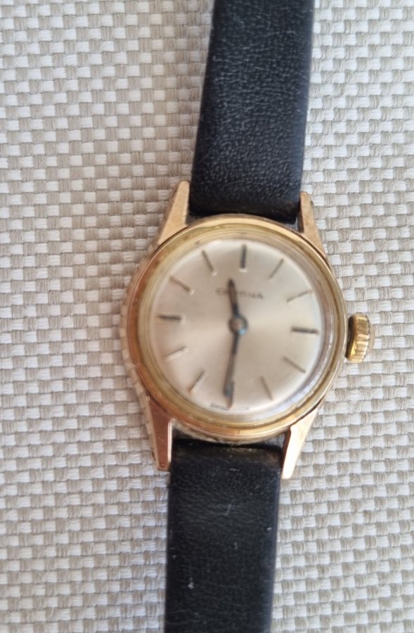 VINTAGE NUMRERAT DAMARMBANDSUR CERTINA