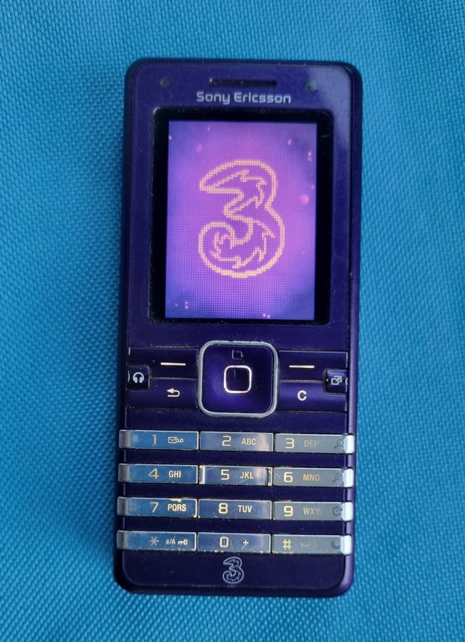 Sony Ericsson K770i