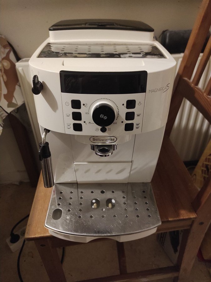 Delonghi Magnifica S