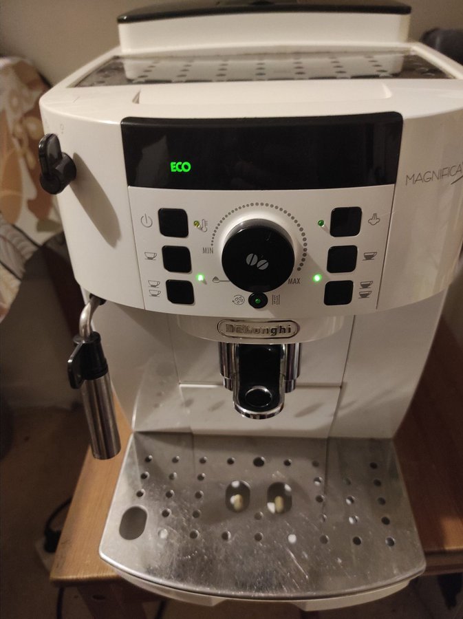 Delonghi Magnifica S