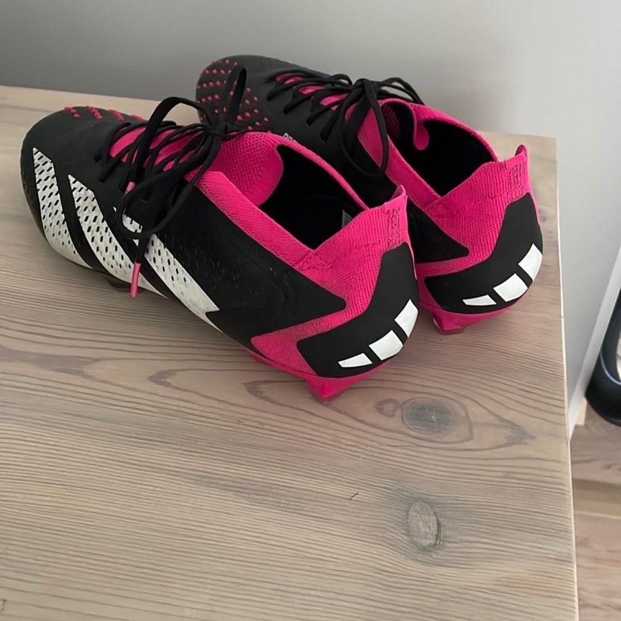 Adidas Predator 20.3 Fotbollsskor Svart/Rosa