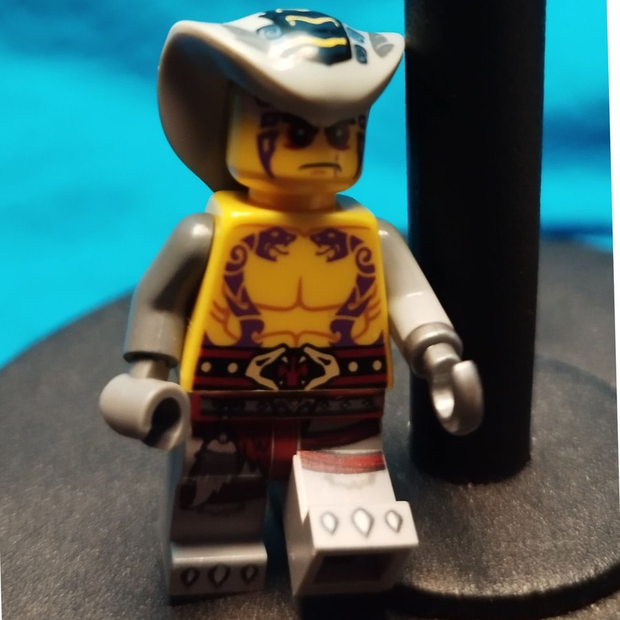 LEGO Ninjago Figur - Snakeskin + olika tillbehör !!