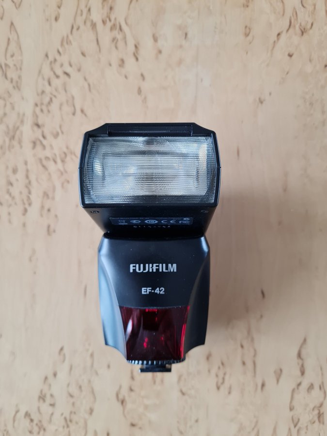 Fujifilm EF-42 TTL-blixt