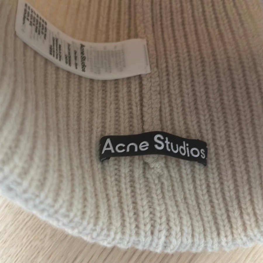 Acne Studios beige mössa, storlek ONE SIZE - 56 cm