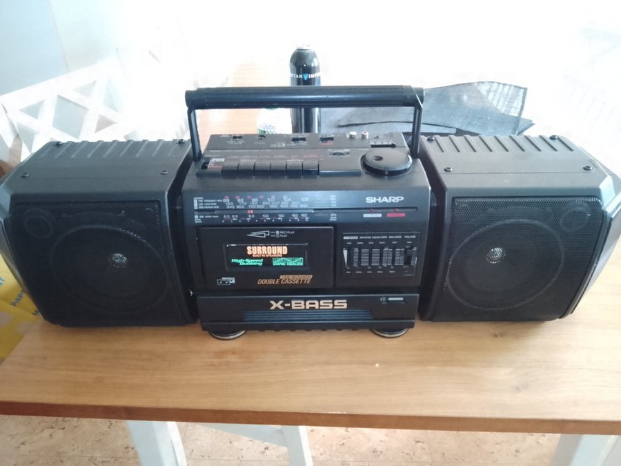 Sharp wf- t380e boombox dubbelkassett  mycket ovanlig