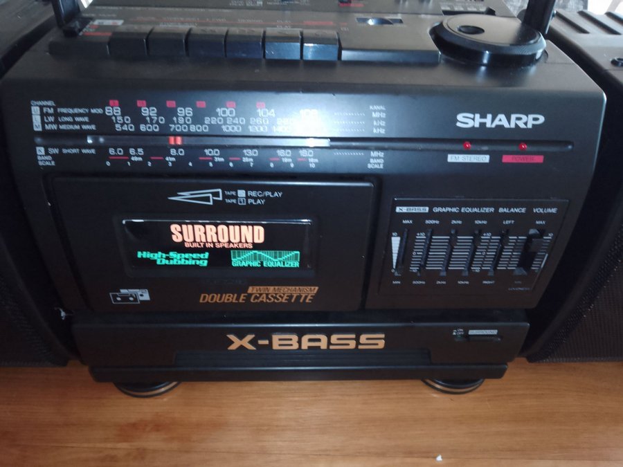 Sharp wf- t380e boombox dubbelkassett  mycket ovanlig