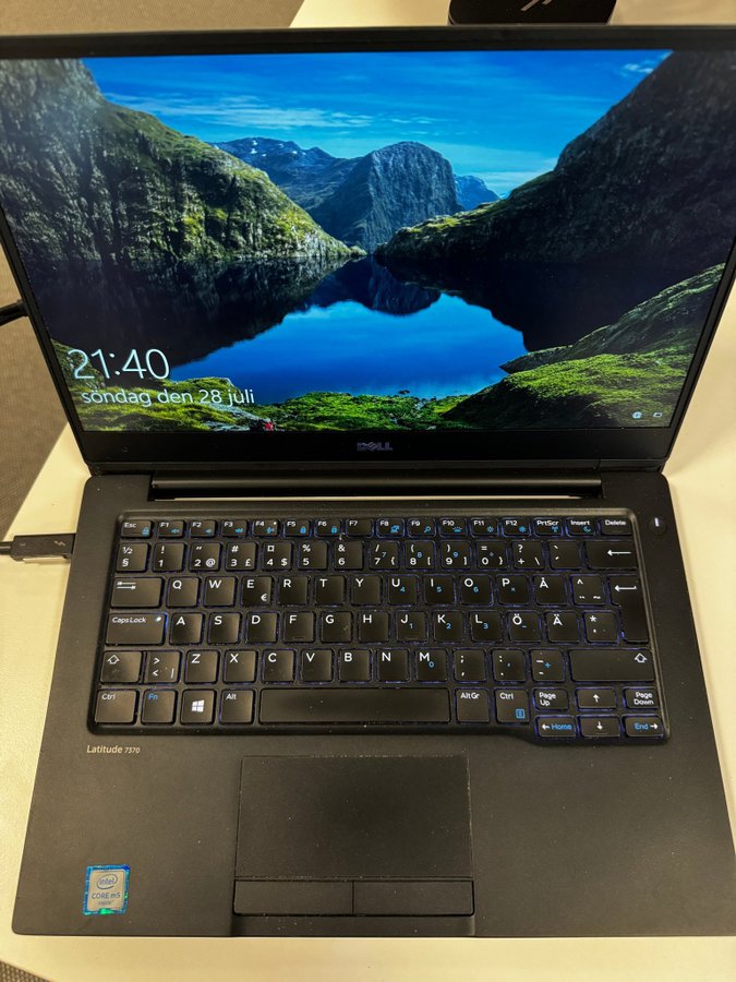 Dell Latitude 7370 core m5-6Y57 512gb 8gb