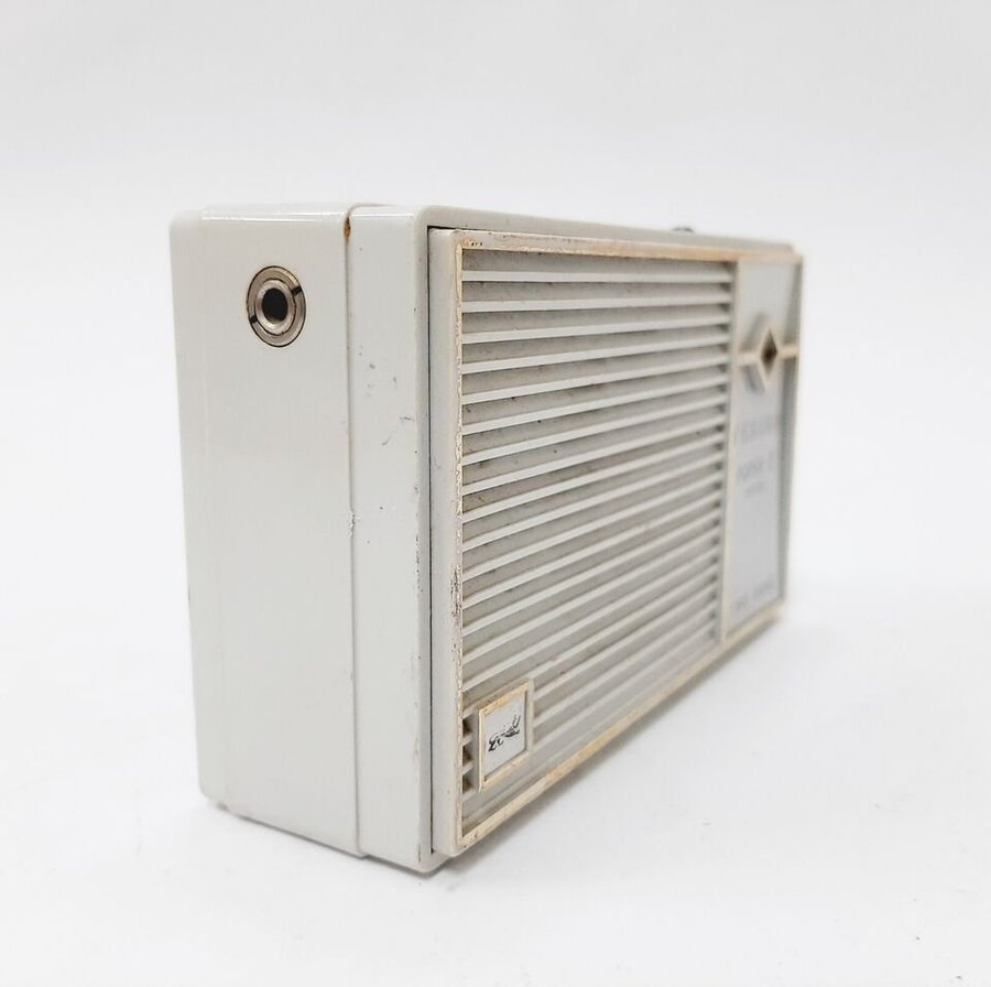 Vintage 1968 Popsy 2 Empire Two Band transistor Radio(11.2)