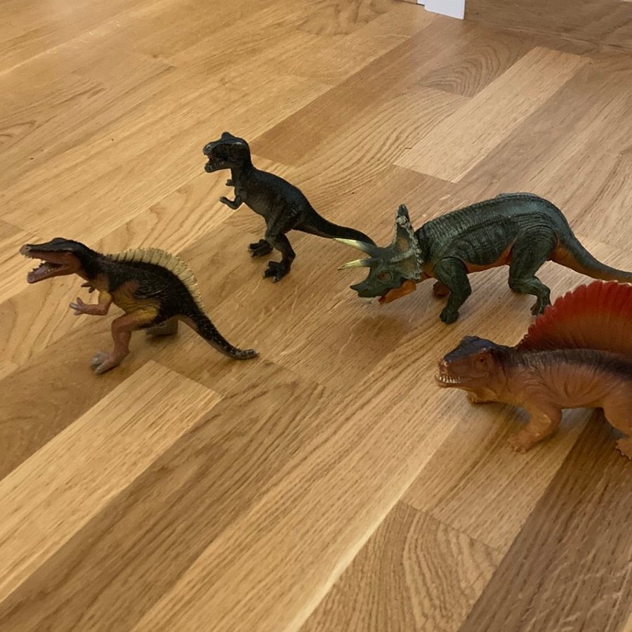 Dinosaurier 4 stycken