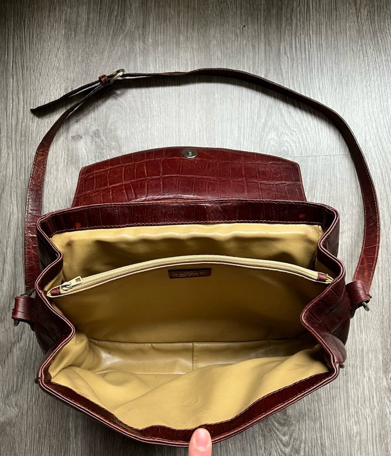 Vintage Valentino Garavani crossbody bag