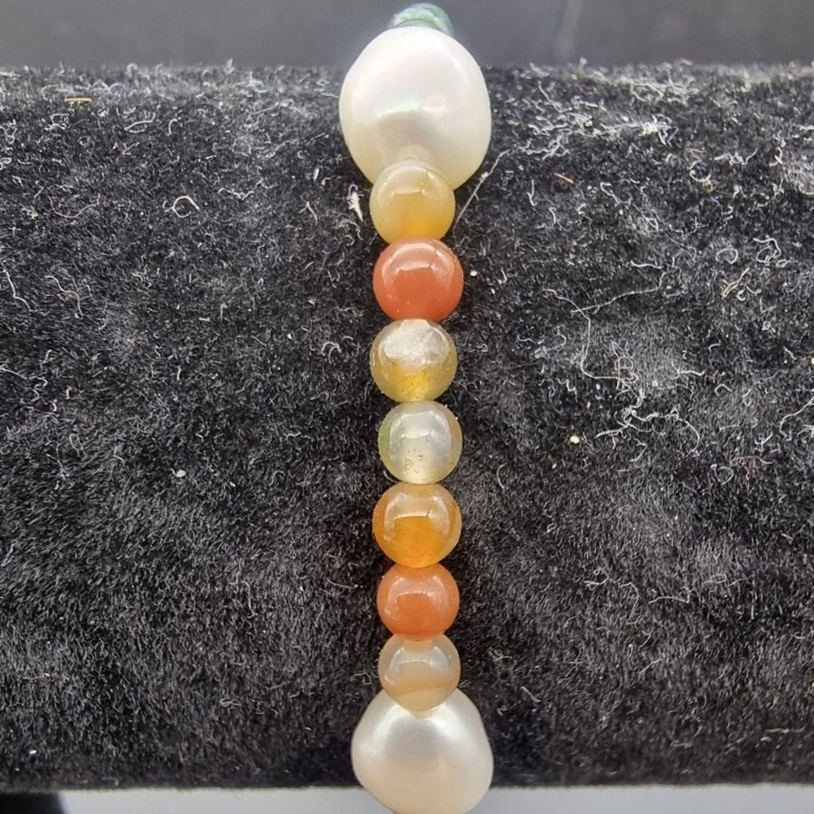 Agate and Freshwater pearls bracelet