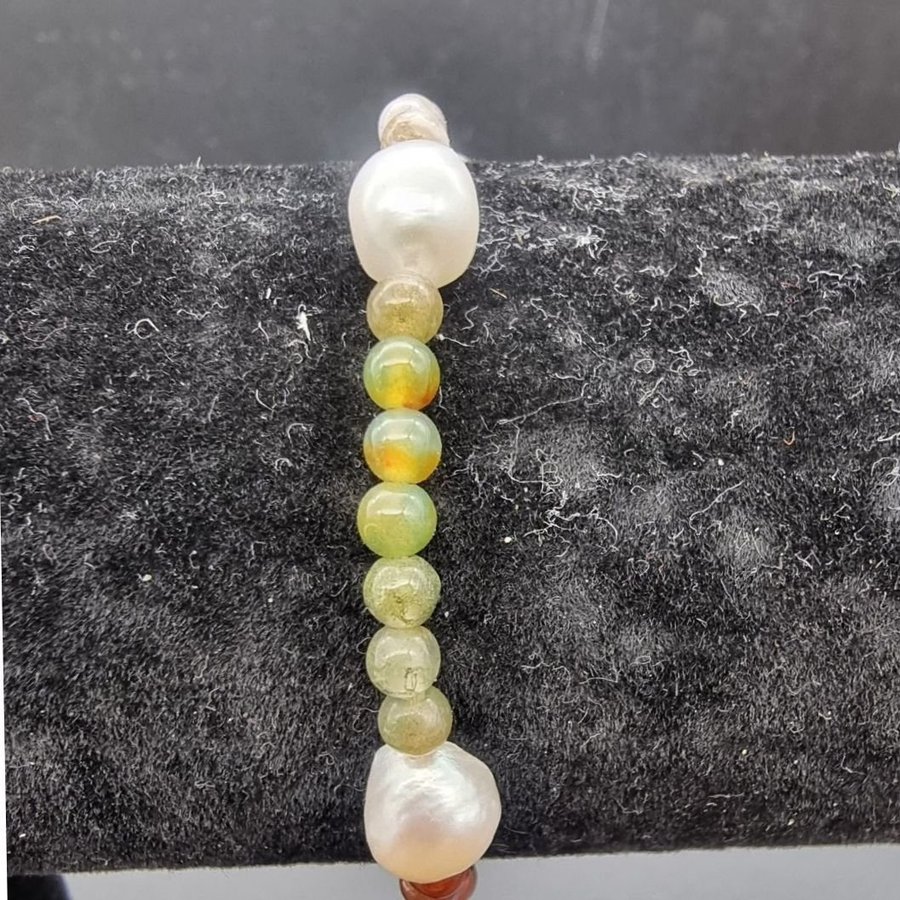 Agate and Freshwater pearls bracelet