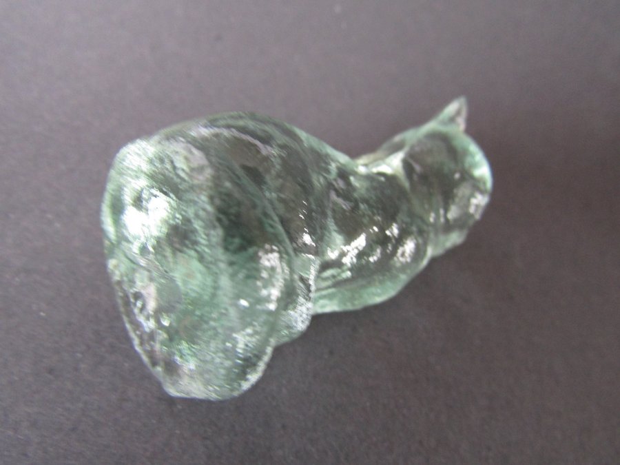 Vintage grön glas katt glasdjur djur Ture Berglund Skansen Glasbruk 8x3cm SWEDEN