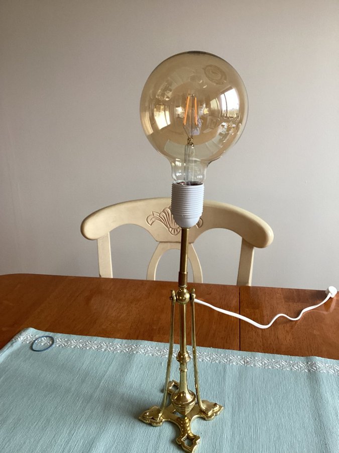 Retro bordslampa i mässing