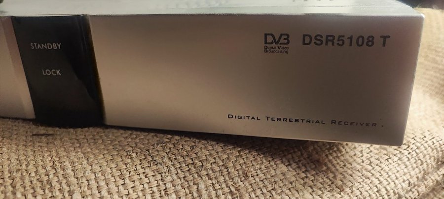 Digital tv-mottagare Schweiger DVB DSR5108 inkl fjärrkontroll