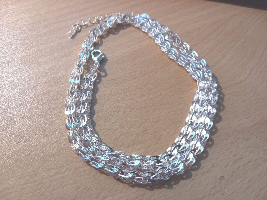 Silverhalsband sterling S925, vackert glittrande, silverpläterat S925 stämplat