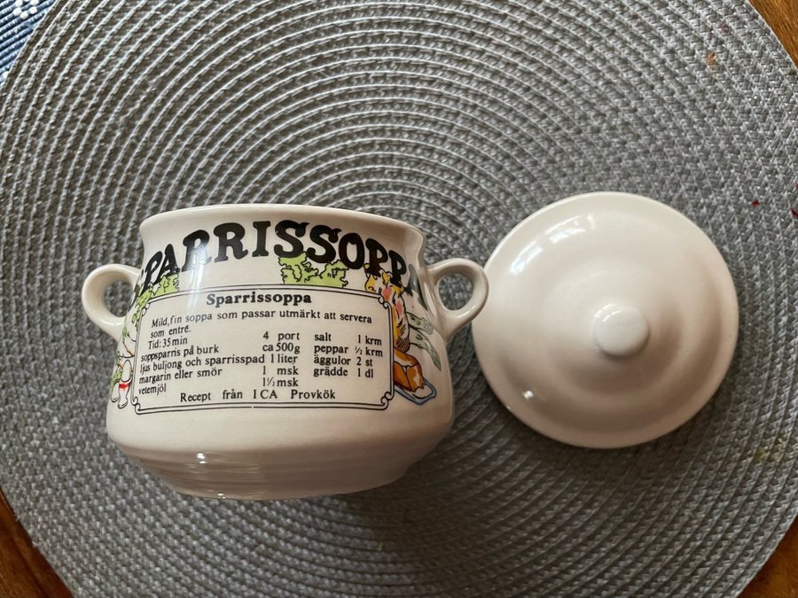 Soppskål med lock, vintage, porslin, recept på sparrissoppa