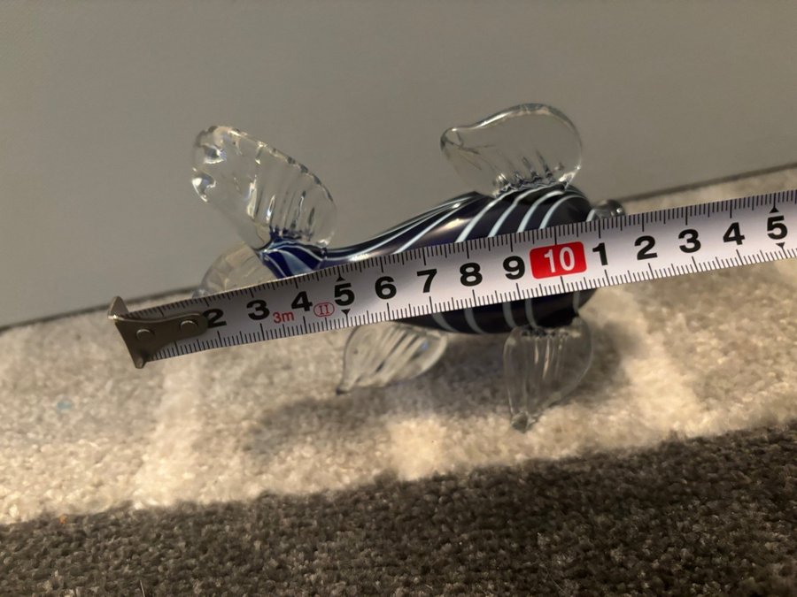 Vintage art glass figurine fish , made in Finland