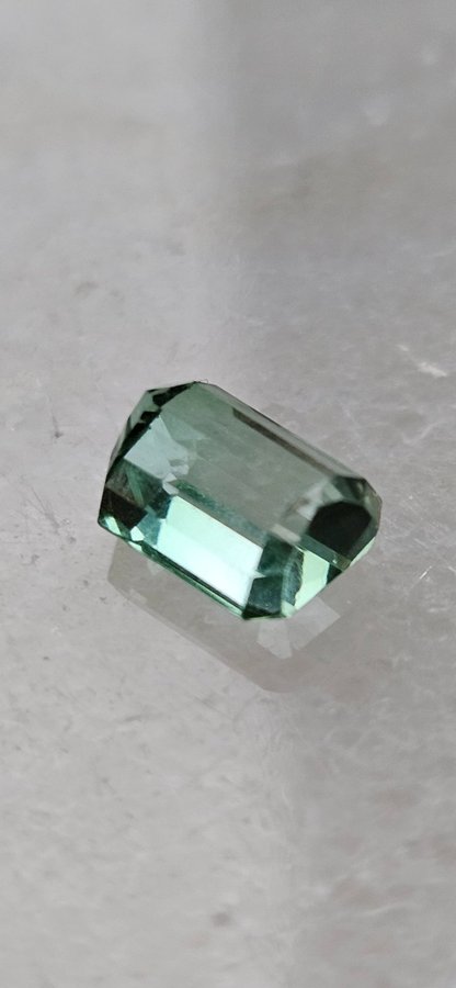 Naturlig Ljusgrön Turmalin 1.73Ct