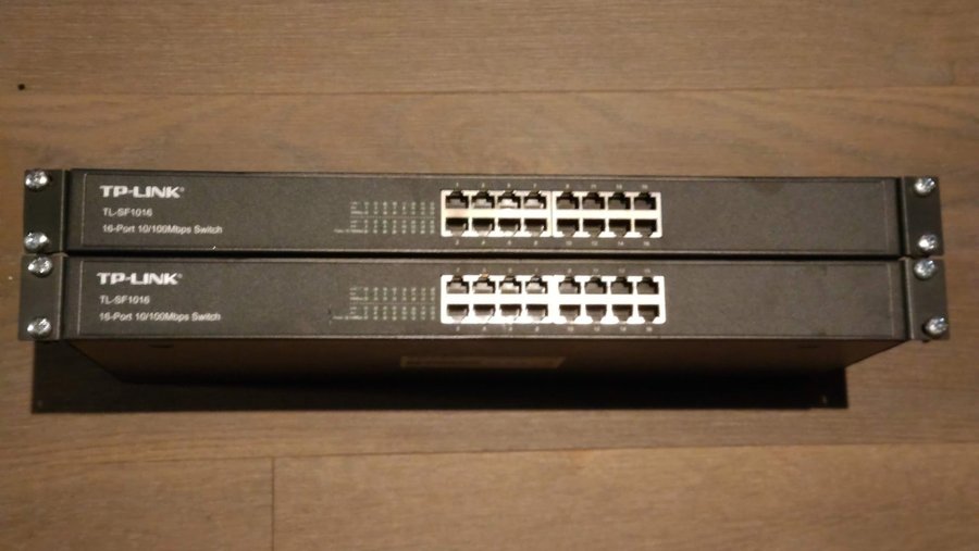 2 st x TP-LINK TL-SF1016 16-Port 10/100Mbps Switch