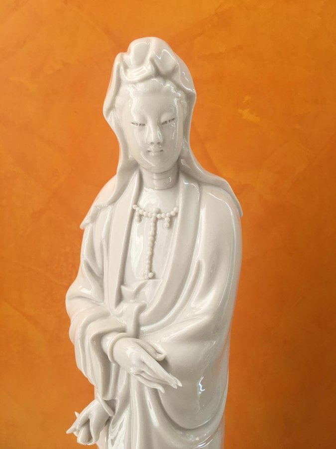 Guanyin Blanc de Chine figurin  kina 1900 tal