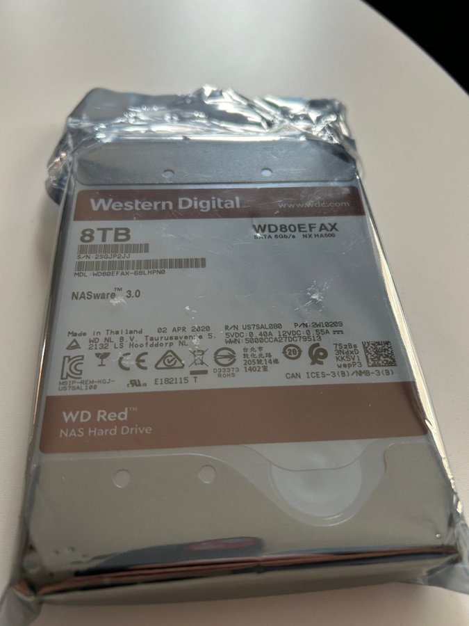 Ny Western Digital WD80EFAX 8TB 35" SATA hårddisk