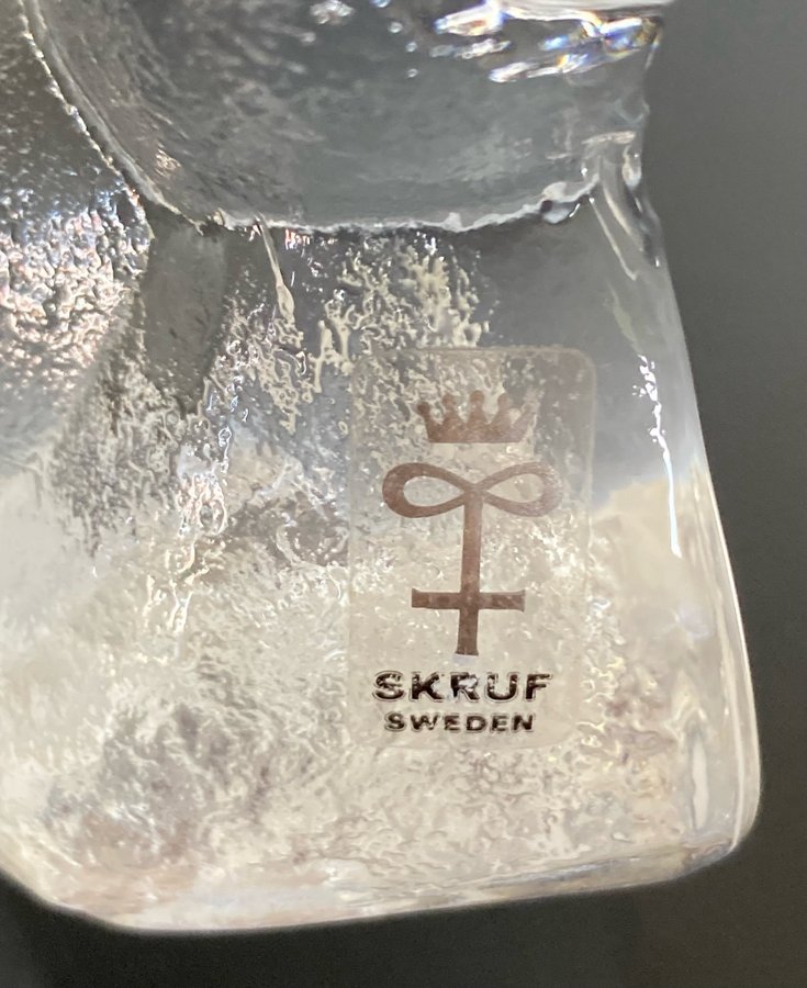 Skruf Glasbruk - Konstglas design Lars Hellsten